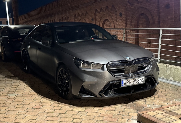 BMW M5 G90
