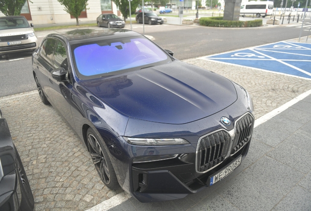 BMW M760e xDrive