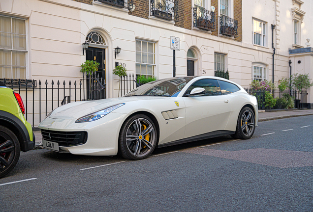 Ferrari GTC4Lusso