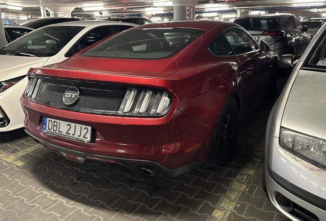 Ford Mustang GT 2015