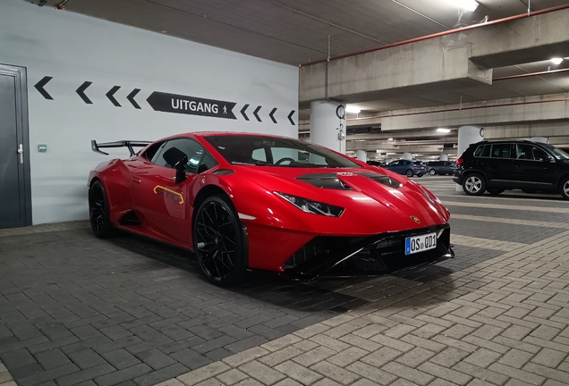 Lamborghini Huracán LP640-2 STO
