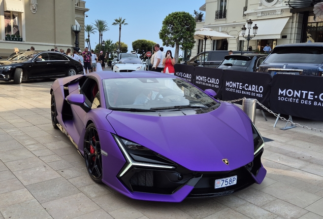 Lamborghini Revuelto
