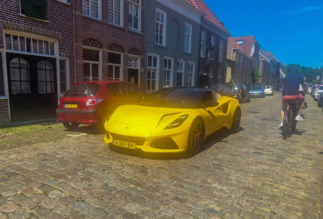 Lotus Emira