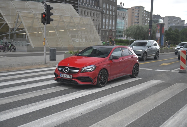 Mercedes-AMG A 45 W176 2015