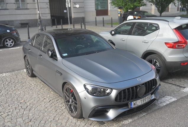 Mercedes-AMG E 63 S W213 2021