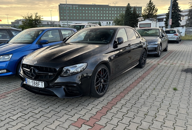 Mercedes-AMG E 63 S W213