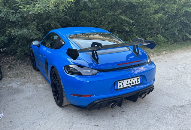 Porsche 718 Cayman GT4 RS Weissach Package