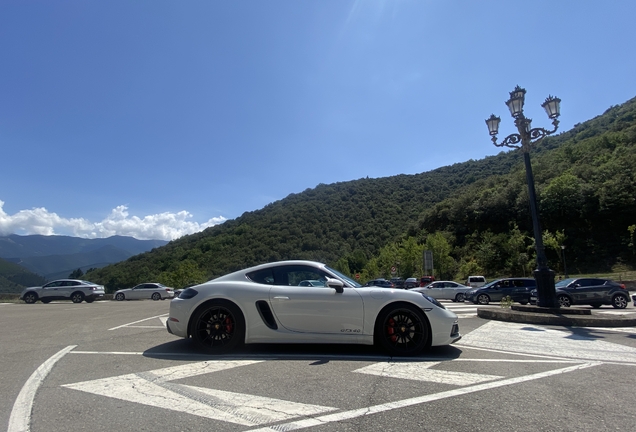 Porsche 718 Cayman GTS 4.0