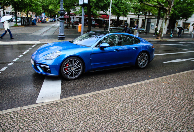 Porsche 971 Panamera Turbo