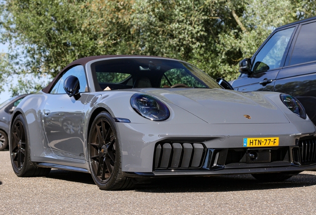 Porsche 992 Carrera 4 GTS Cabriolet MkII
