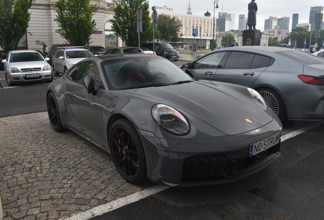 Porsche 992 Carrera 4 GTS MkII