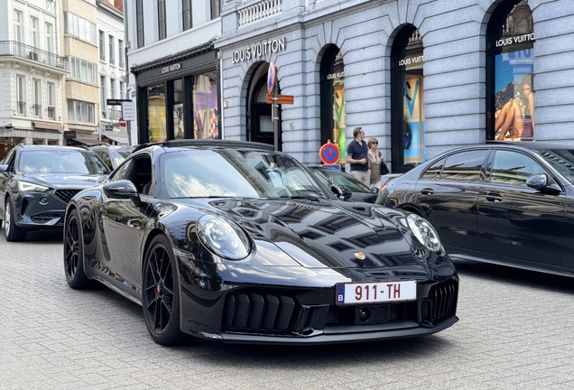 Porsche 992 Carrera 4 GTS MkII