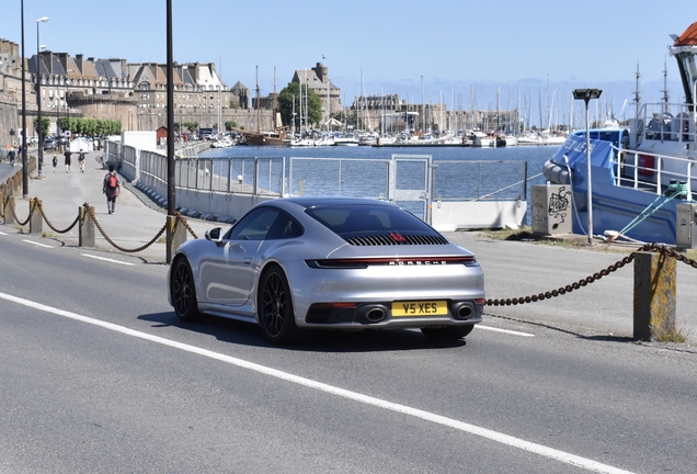 Porsche 992 Carrera 4S