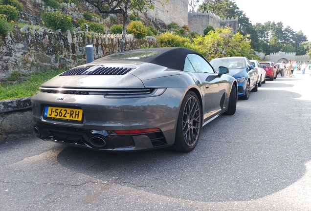 Porsche 992 Carrera 4S Cabriolet