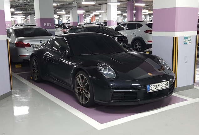 Porsche 992 Carrera S