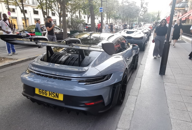 Porsche 992 GT3 RS Weissach Package