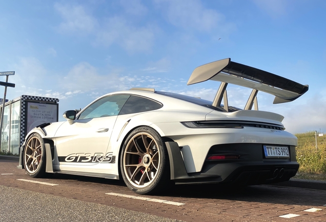 Porsche 992 GT3 RS Weissach Package