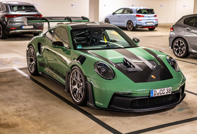Porsche 992 GT3 RS Weissach Package