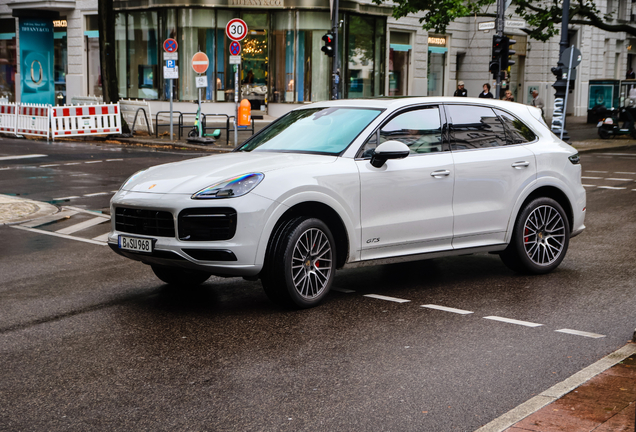 Porsche 9YA Cayenne GTS
