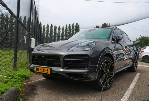 Porsche Cayenne Turbo S E-Hybrid