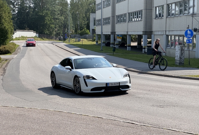 Porsche Taycan Turbo