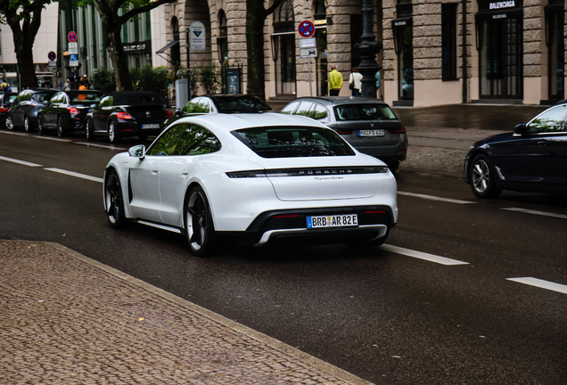Porsche Taycan Turbo