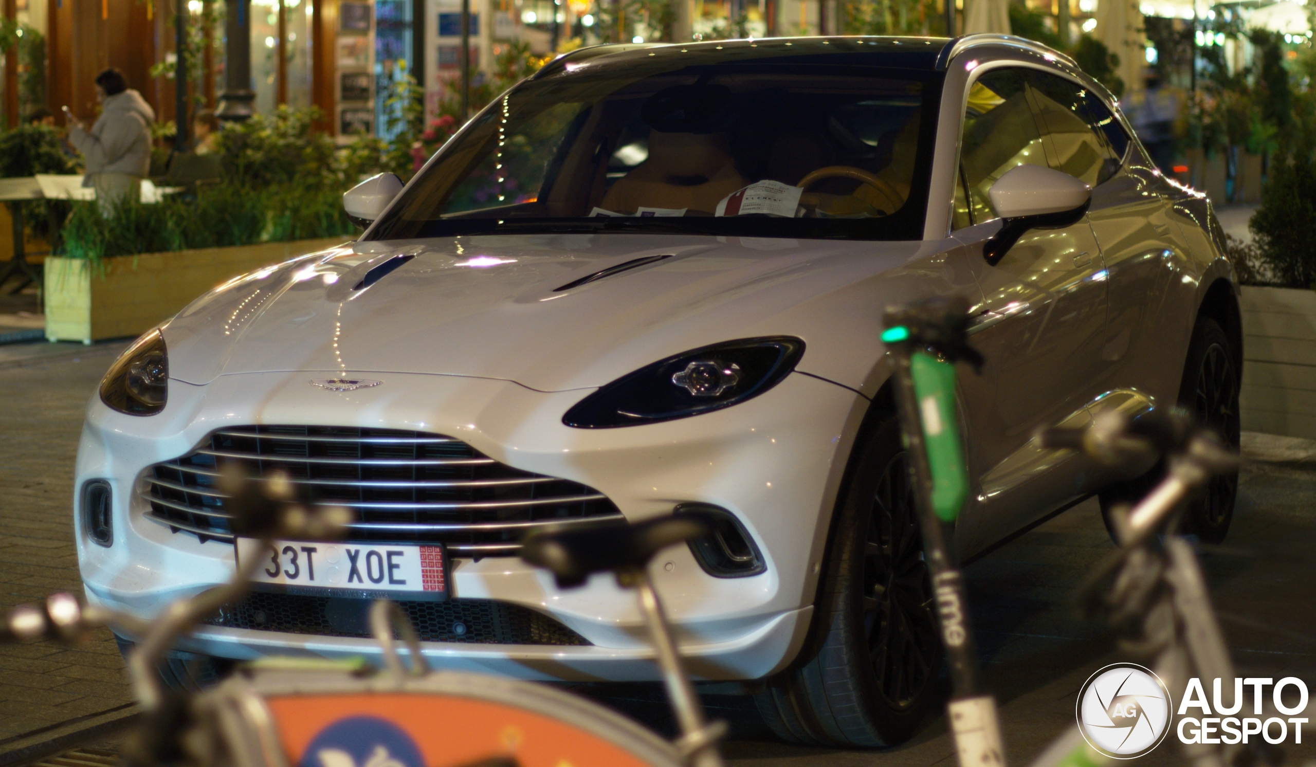 Aston Martin DBX