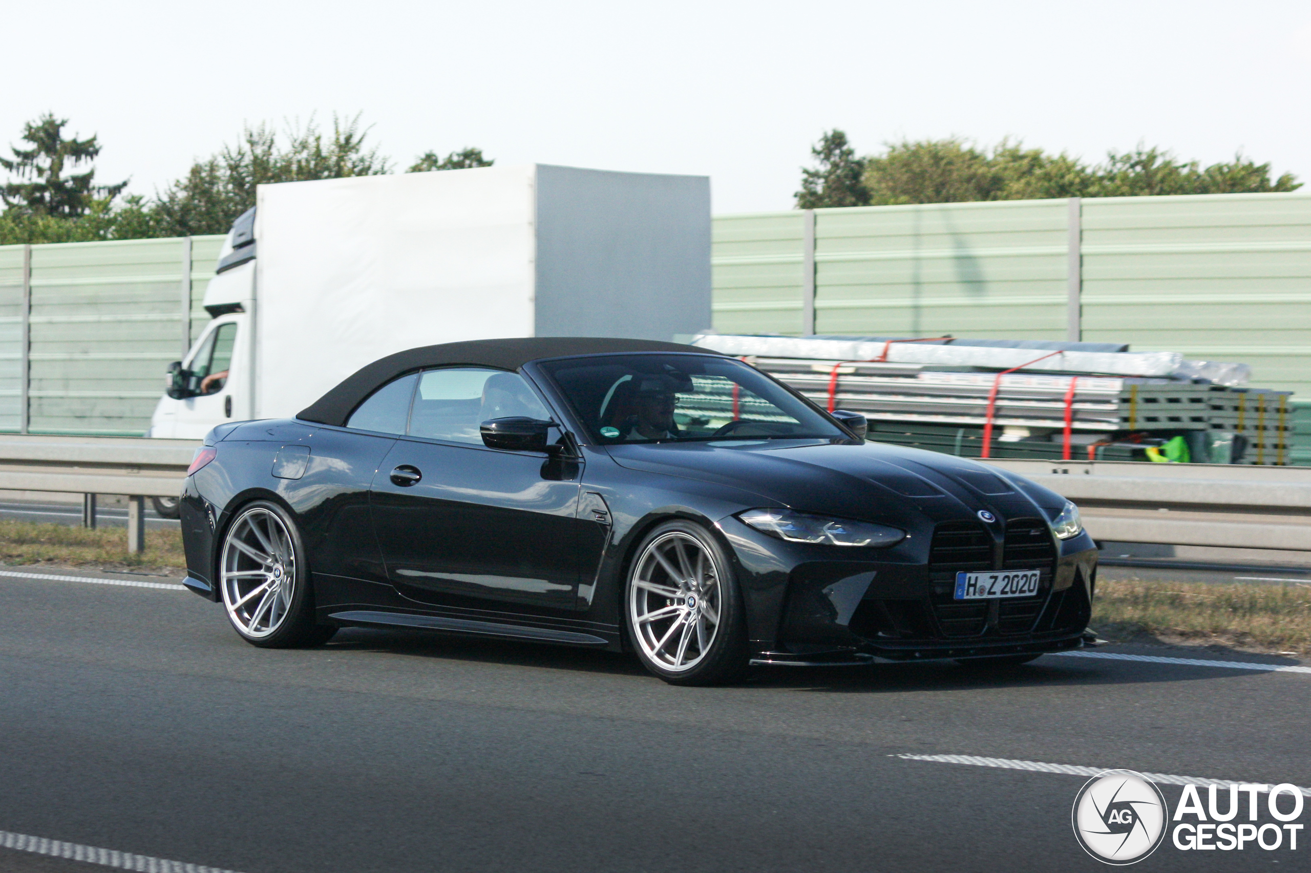 BMW M4 G83 Convertible Competition
