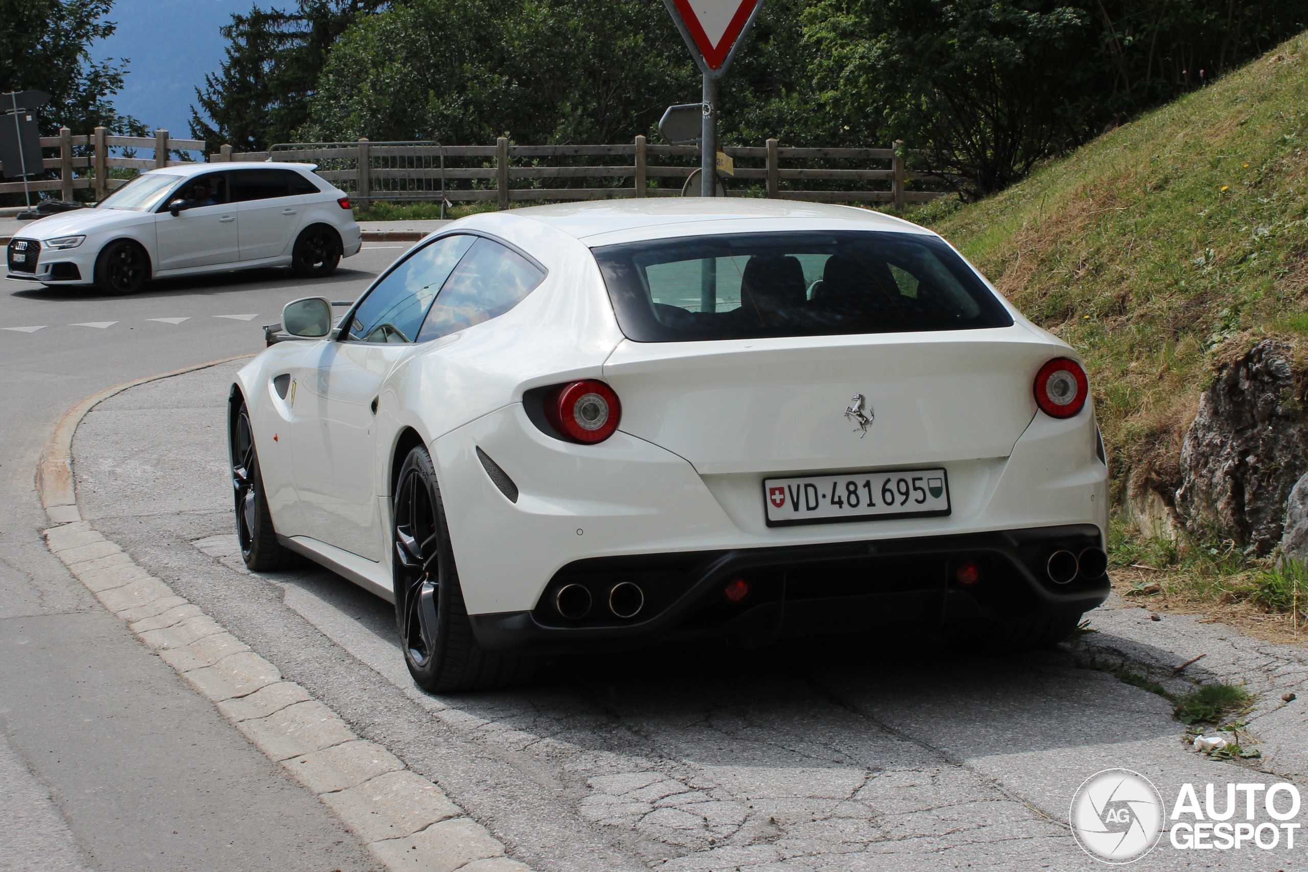 Ferrari FF