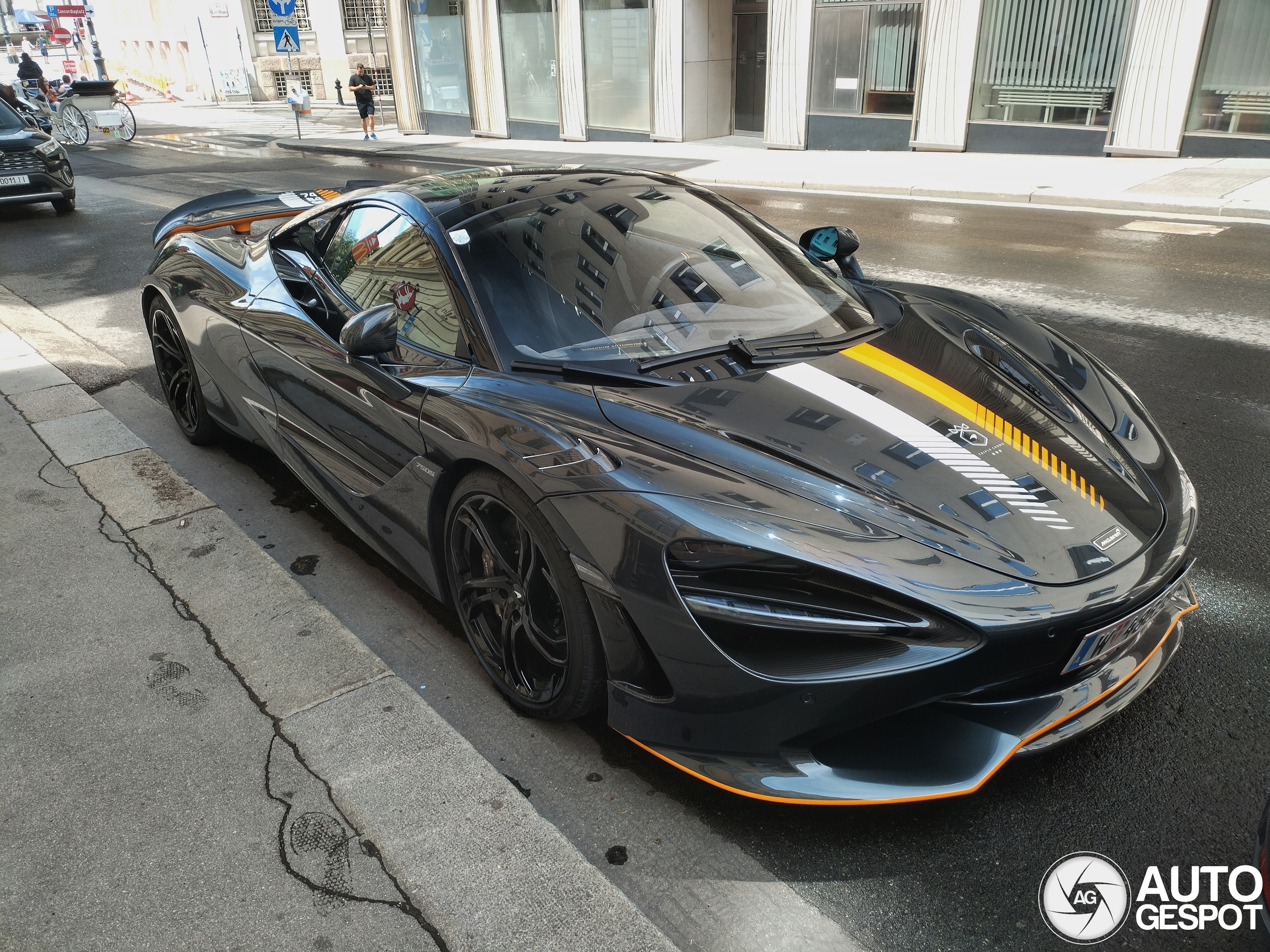 McLaren 750S Spider Triple Crown