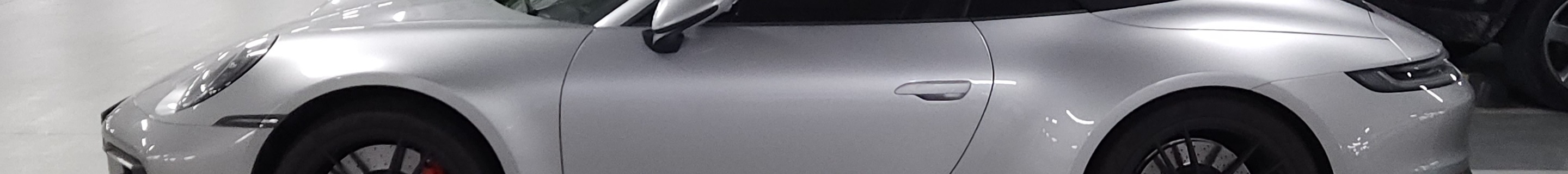 Porsche 992 Carrera 4 GTS Cabriolet