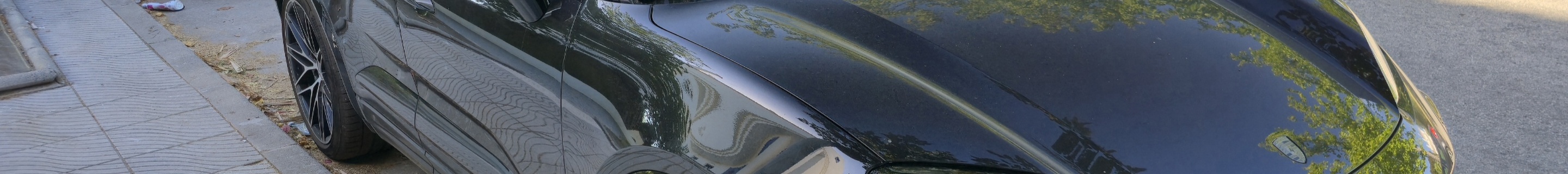 Porsche Macan EV Turbo