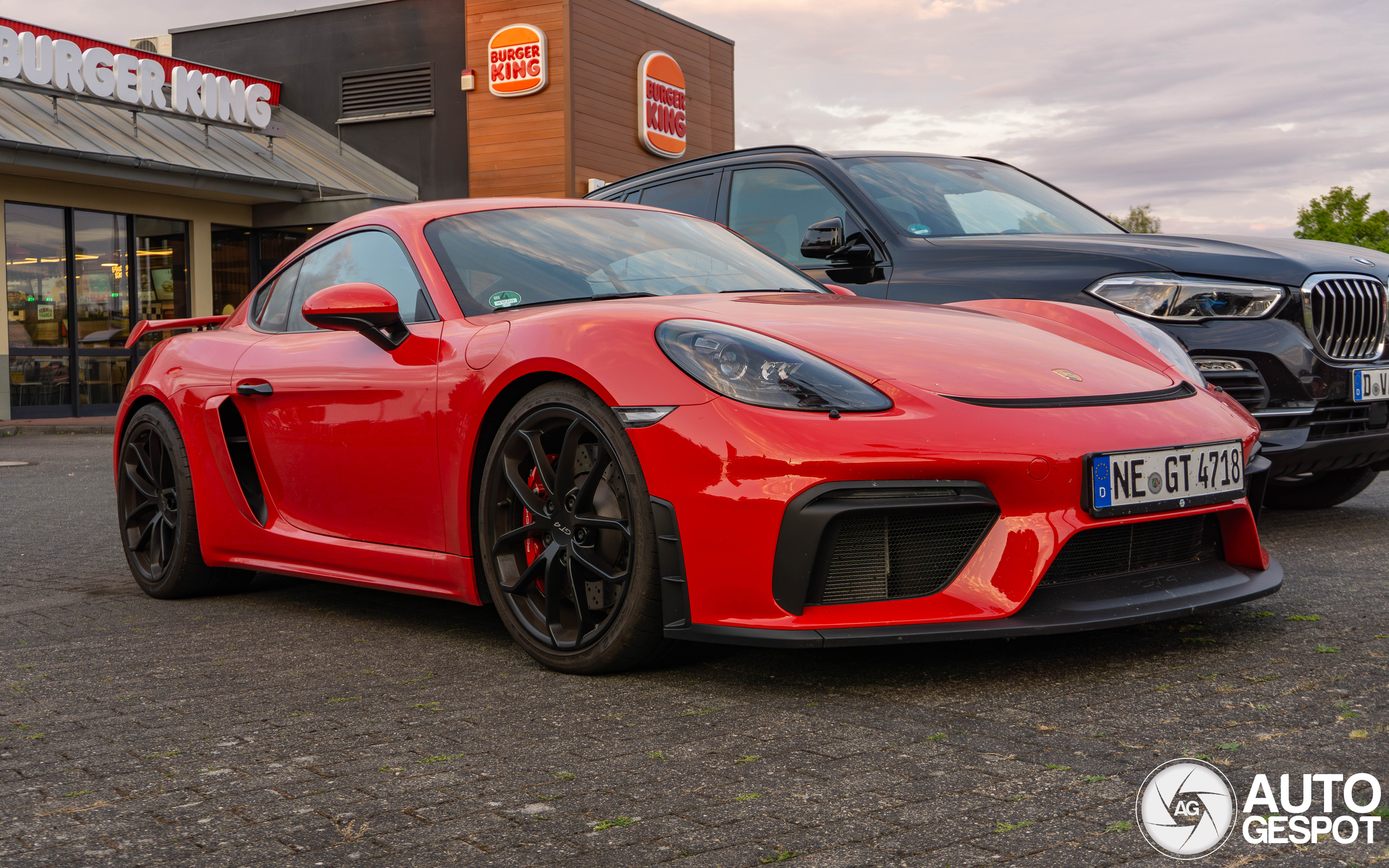 Porsche 718 Cayman GT4