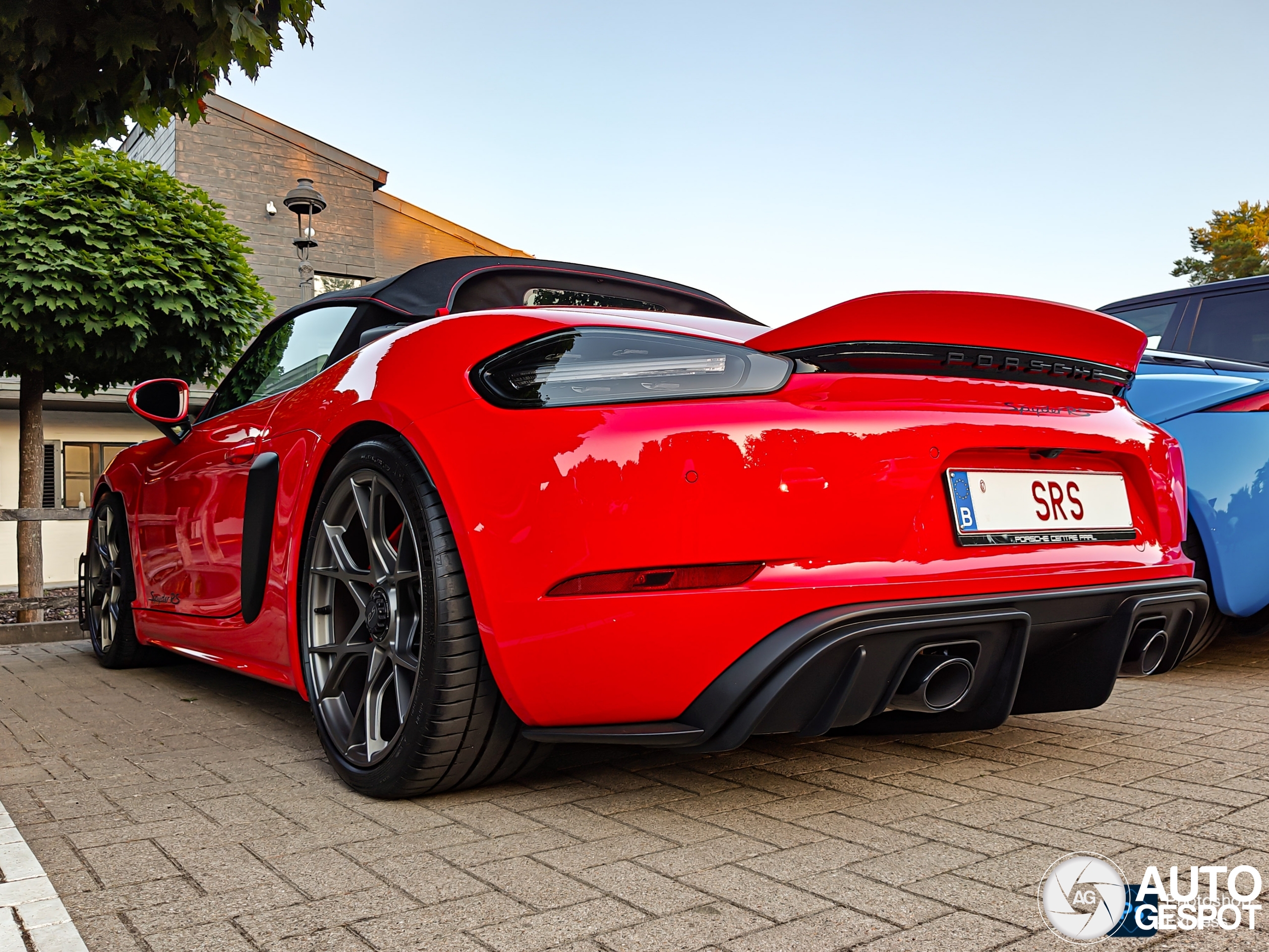 Porsche 718 Spyder RS Weissach Package