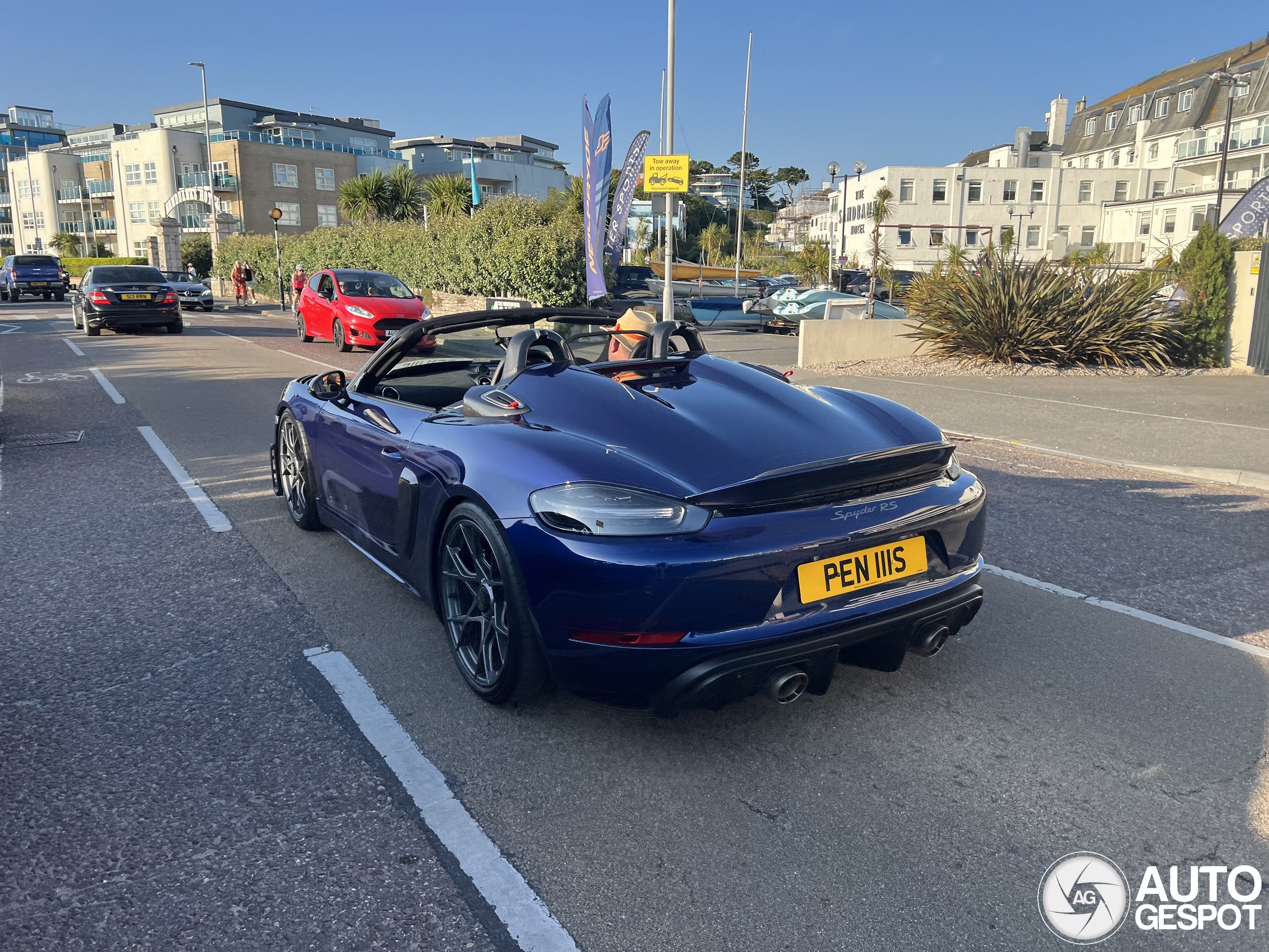 Porsche 718 Spyder RS Weissach Package