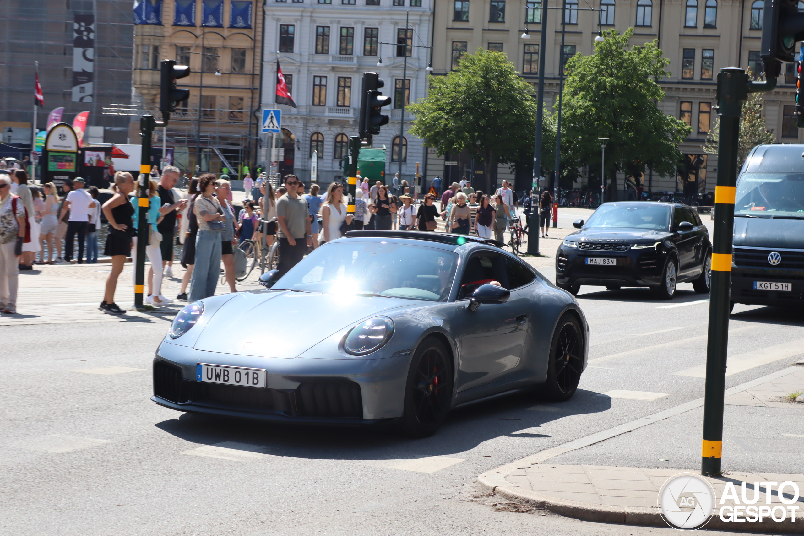 Porsche 992 Carrera 4 GTS MkII