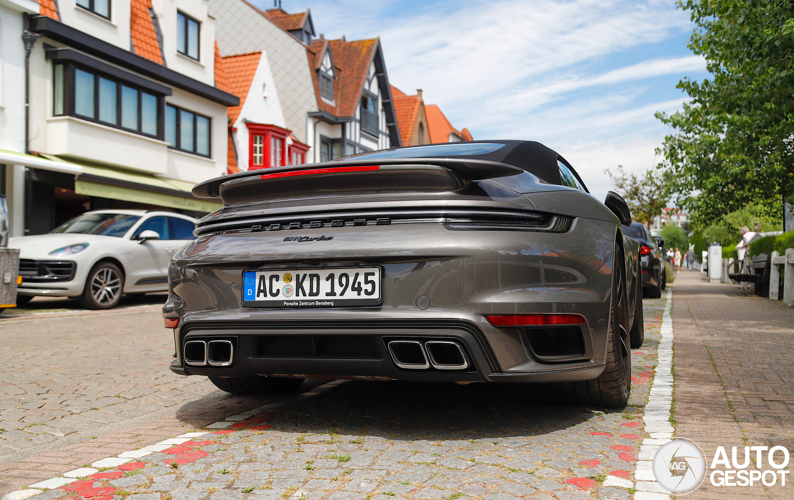 Porsche 992 Turbo Cabriolet MkI
