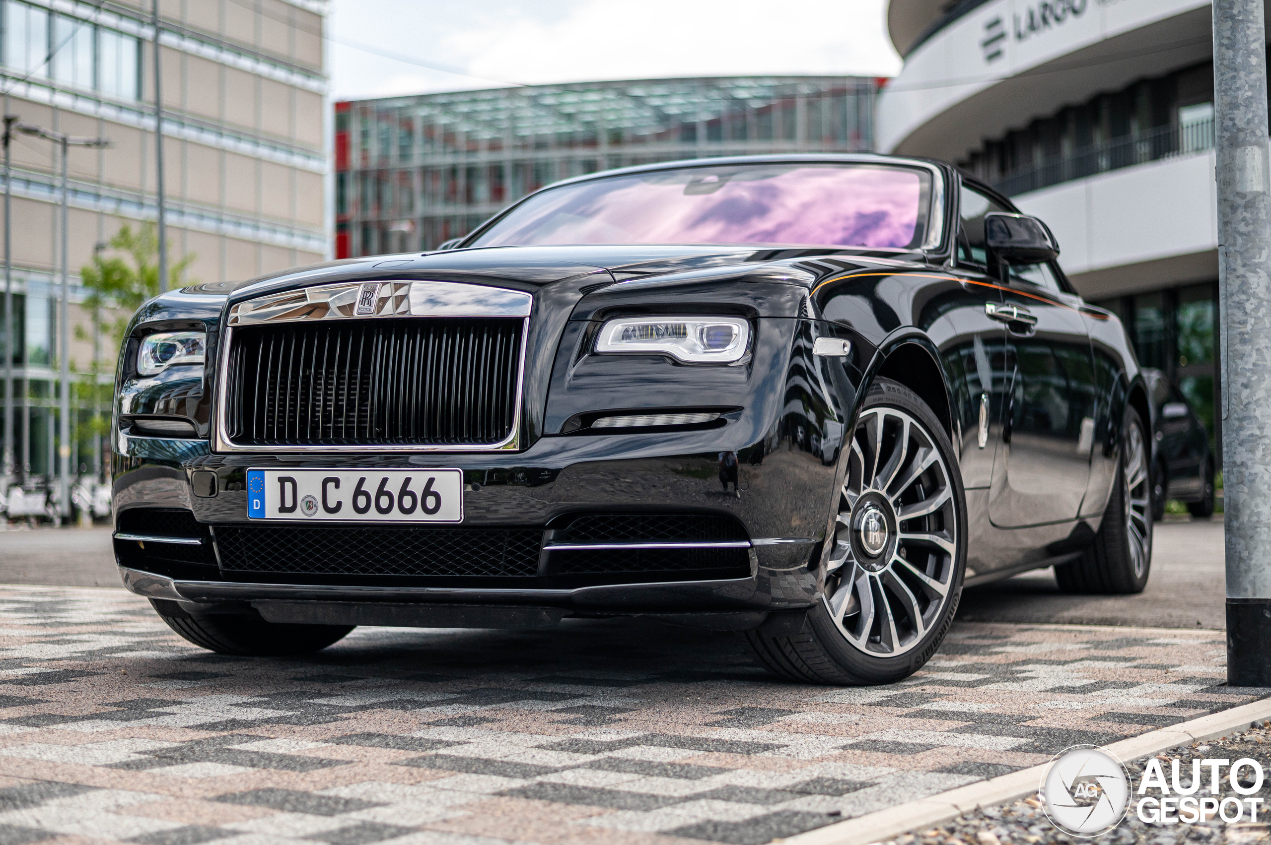 Rolls-Royce Dawn