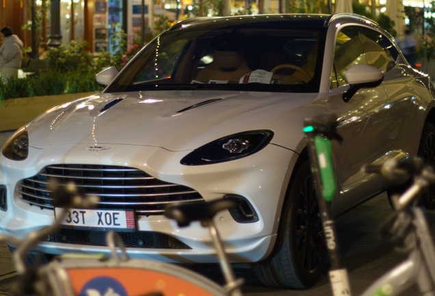 Aston Martin DBX