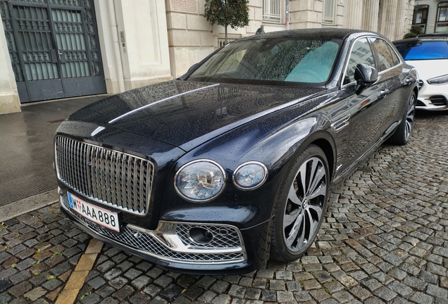 Bentley Flying Spur Hybrid Azure