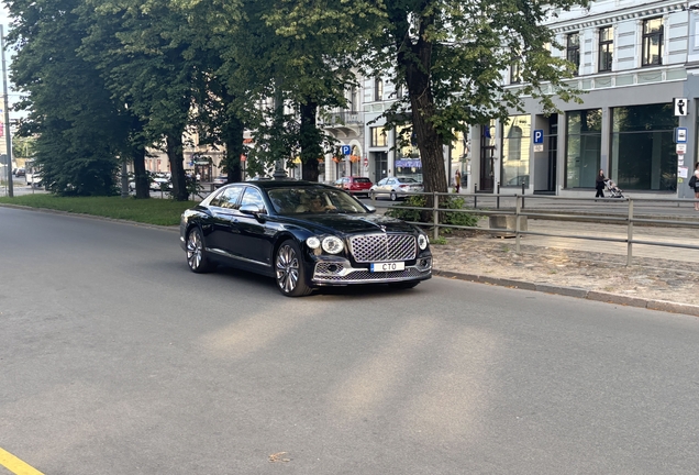 Bentley Flying Spur V8 2022 Mulliner