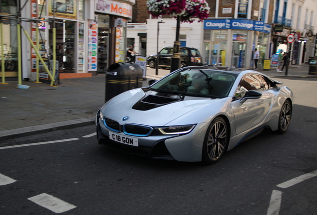 BMW i8