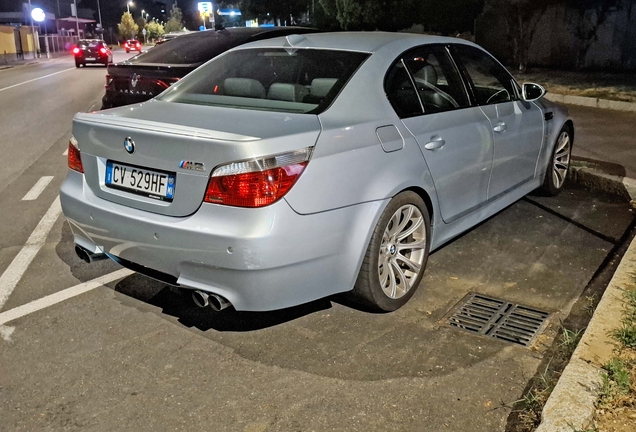 BMW M5 E60 2005