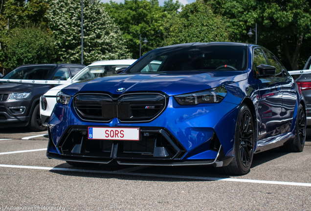 BMW M5 G90