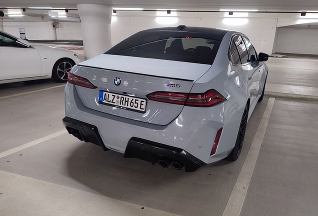BMW M5 G90