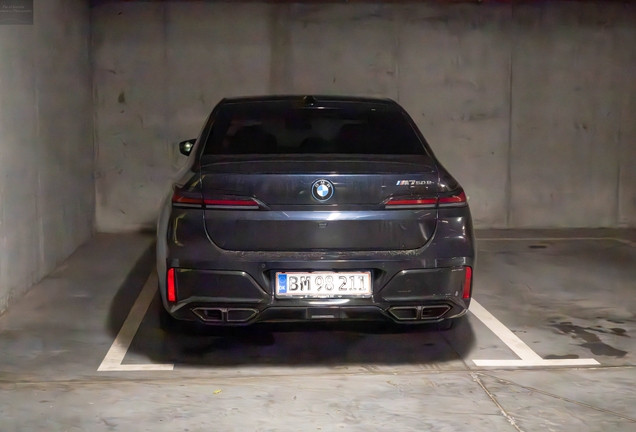 BMW M760e xDrive