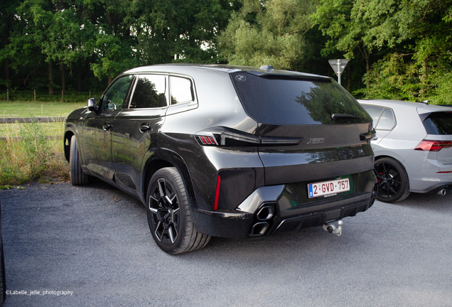 BMW XM G09