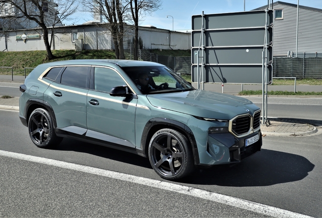 BMW XM G09