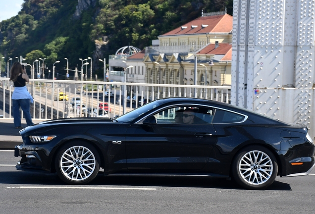 Ford Mustang GT 2015