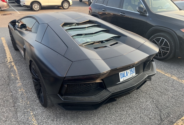 Lamborghini Aventador LP700-4